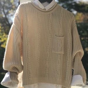 Nice Comfy Sweater like Wool but lighter